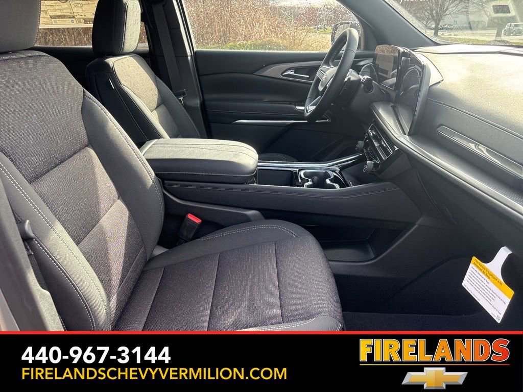 New 2026 Chevrolet Traverse LT w/ LPO, Floor Liner Package FWD image 29