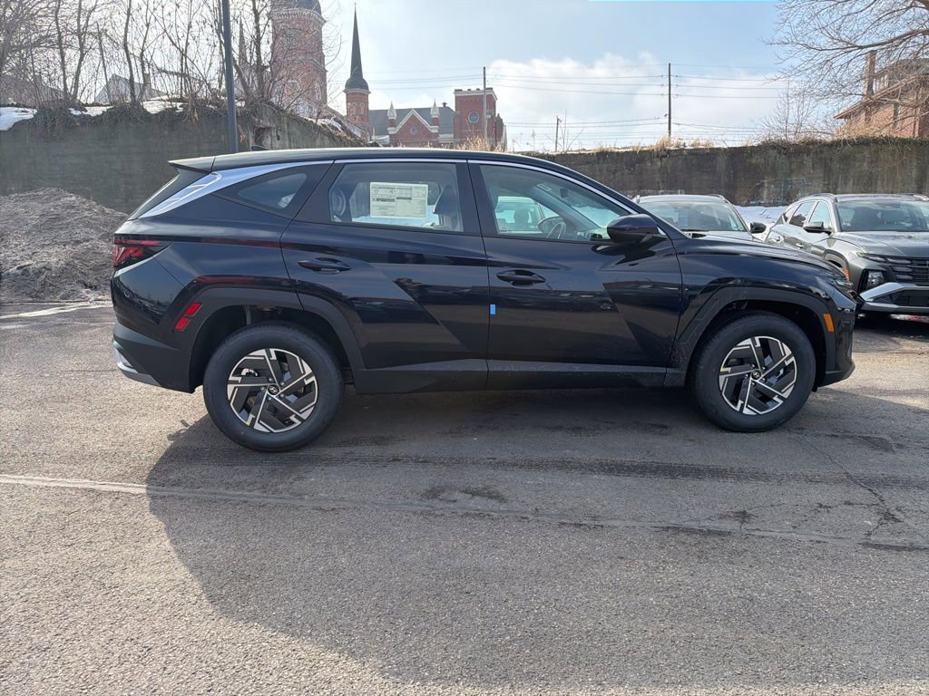 New 2026 Hyundai Tucson Blue SE w/ Tow & Go Package AWD/4WD image 8