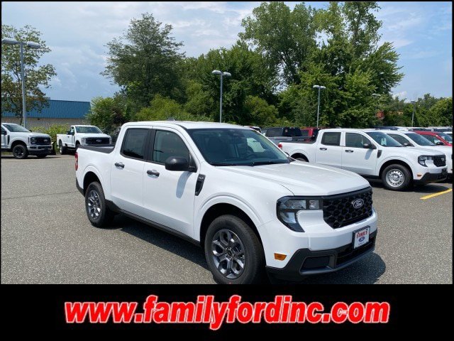 New 2026 Ford Maverick XLT w/ Equipment Group 301A