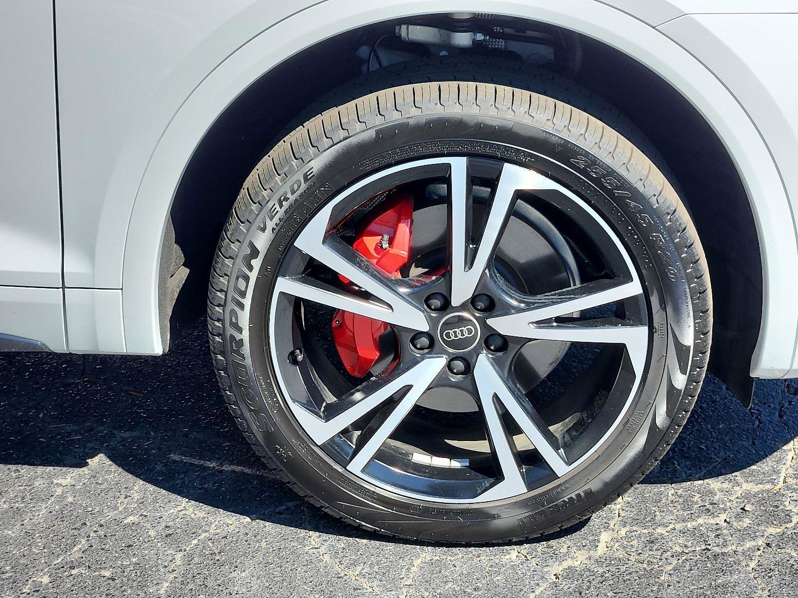 Used 2025 Audi Q5 Prestige w/ Prestige Package image 8