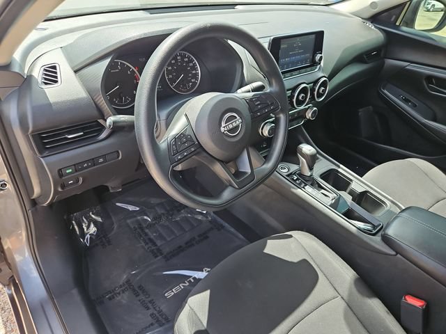 Used 2025 Nissan Sentra S FWD image 11