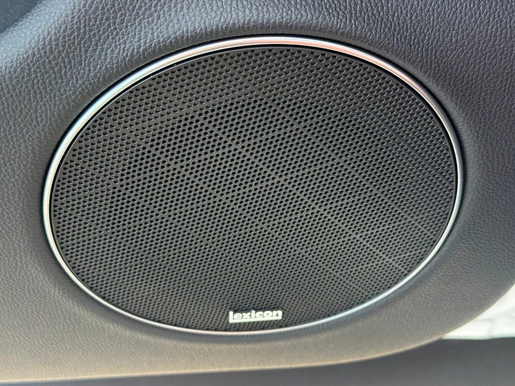 Used 2022 Genesis GV70 2.5T w/ Sport Prestige Package image 24