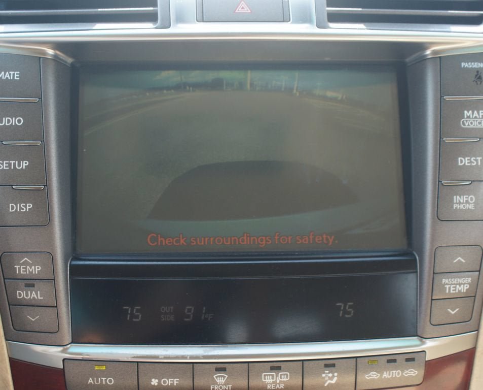 Used 2012 Lexus LS 460 w/ Comfort Pkg RWD image 8