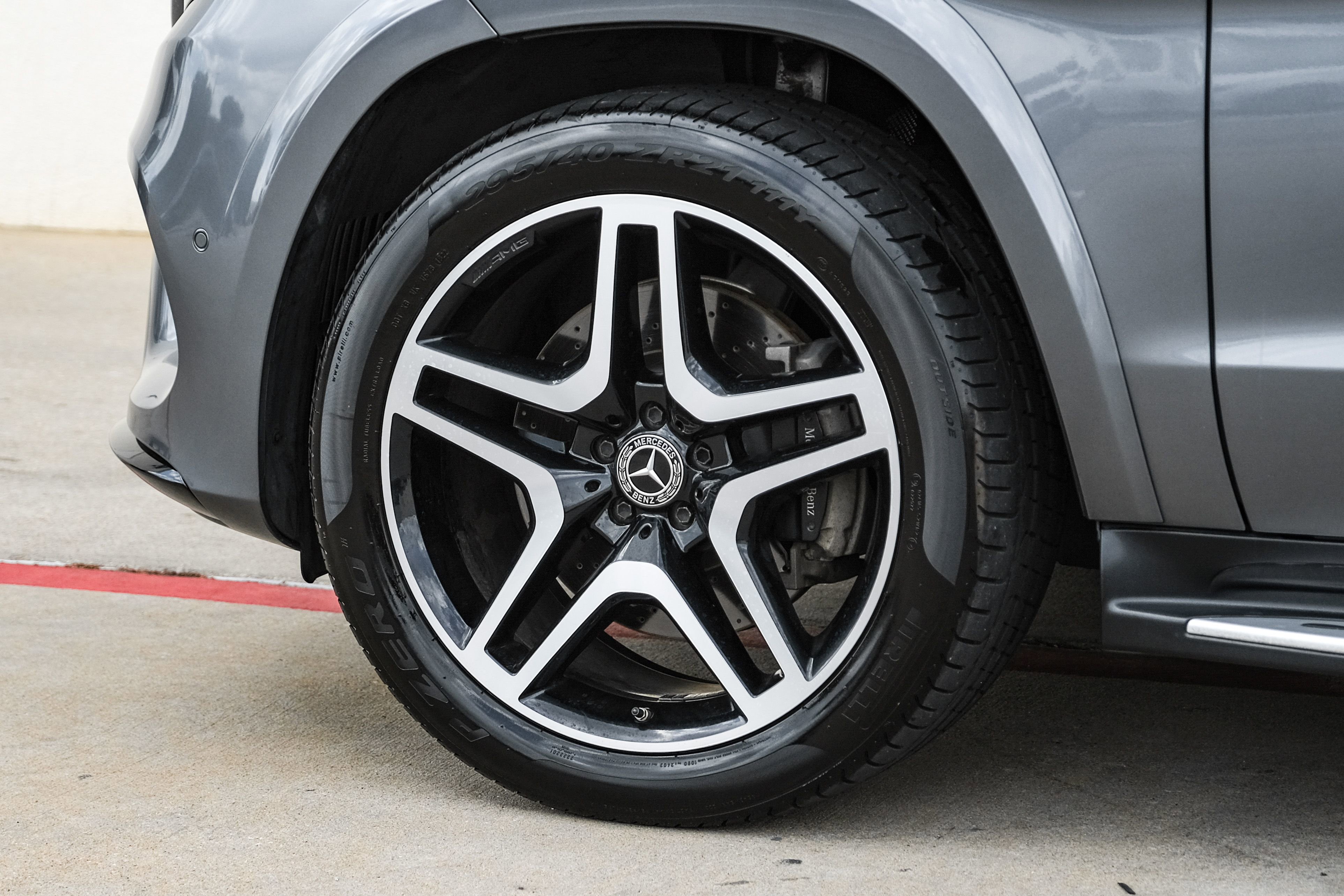 Used 2018 Mercedes-Benz GLS 550 4MATIC w/ Driver Assistance Package image 54