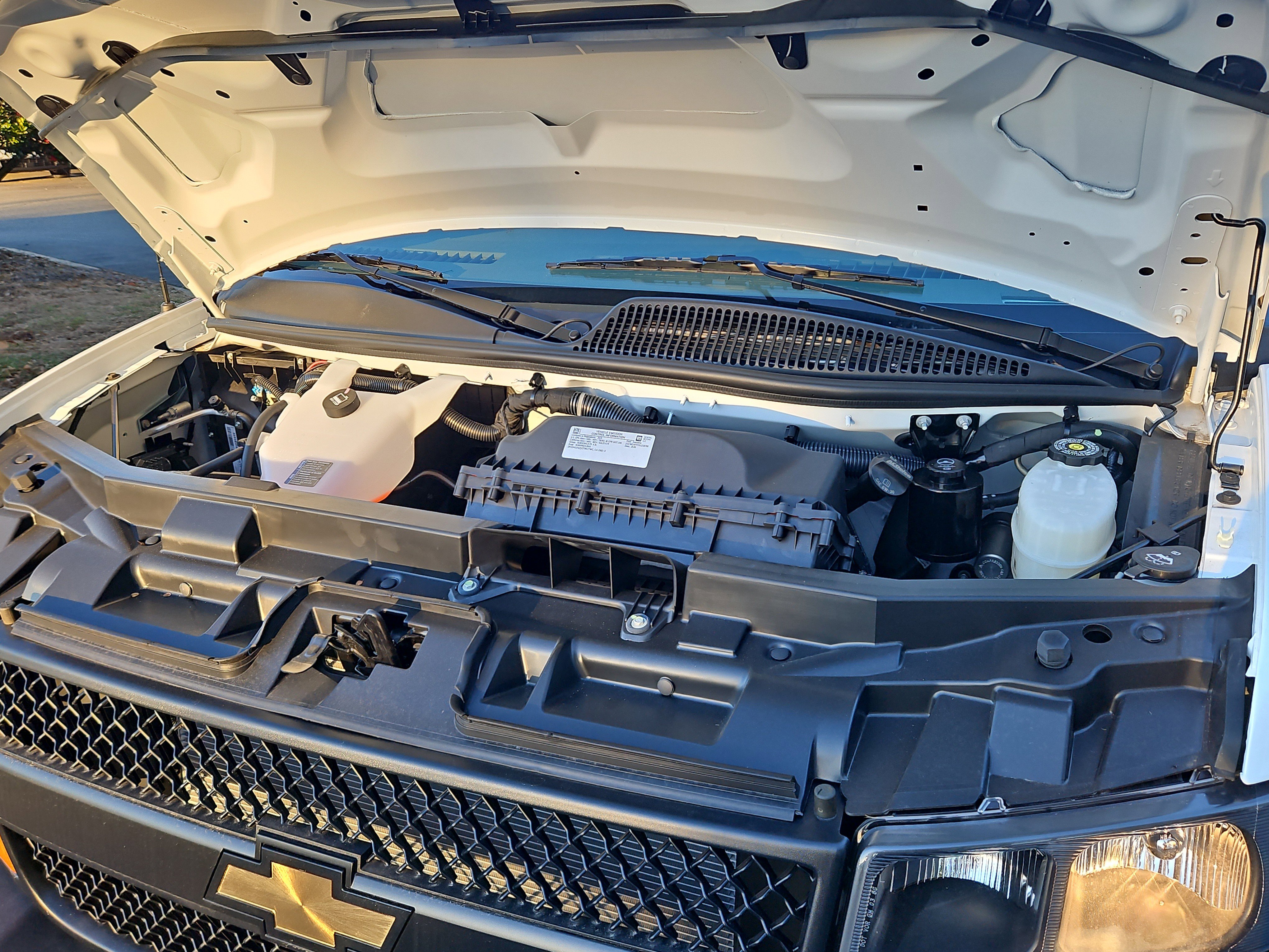 New 2025 Chevrolet Express 2500 w/ Driver Convenience Package image 17