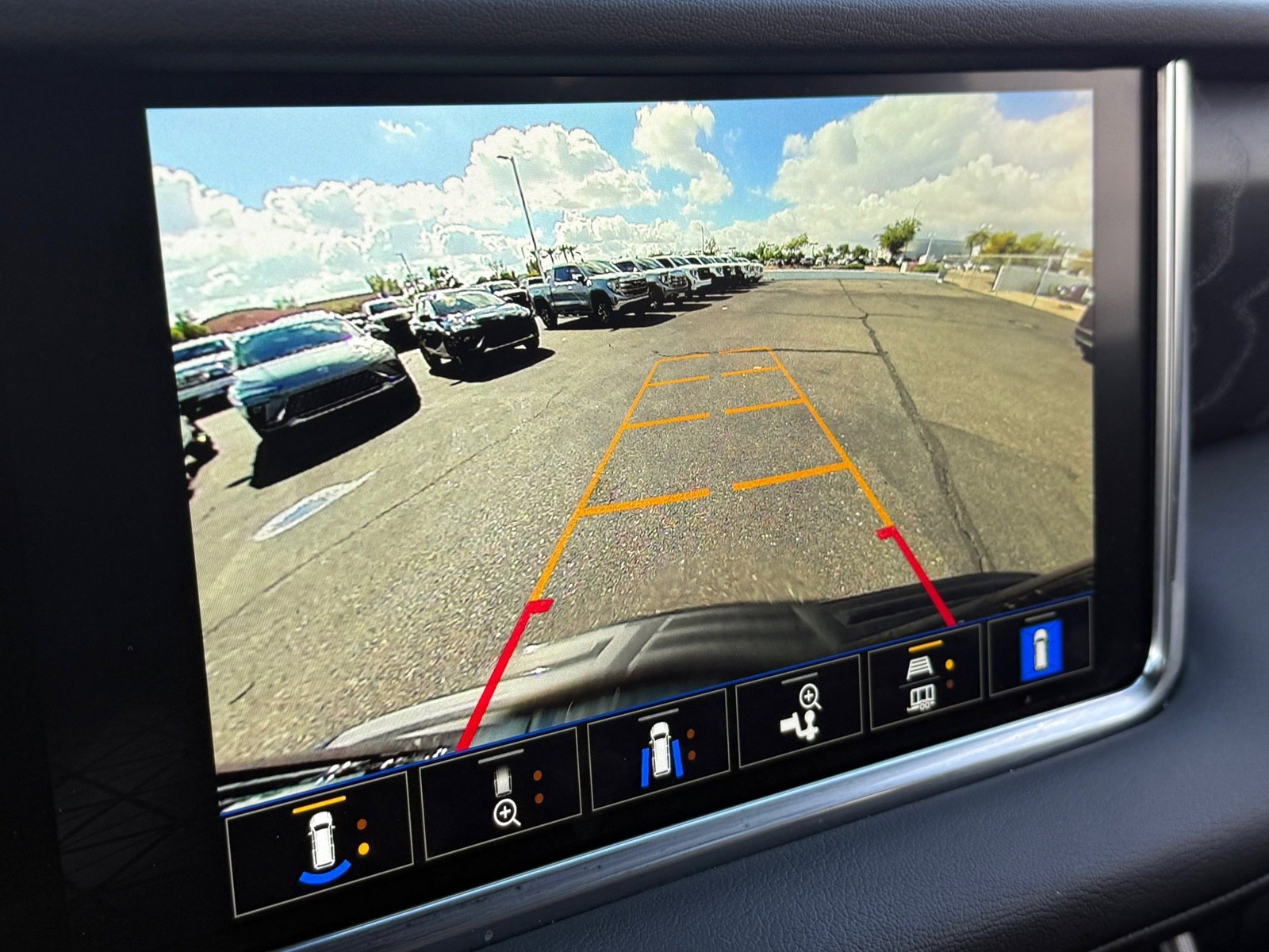 Used 2023 GMC Yukon Denali image 25