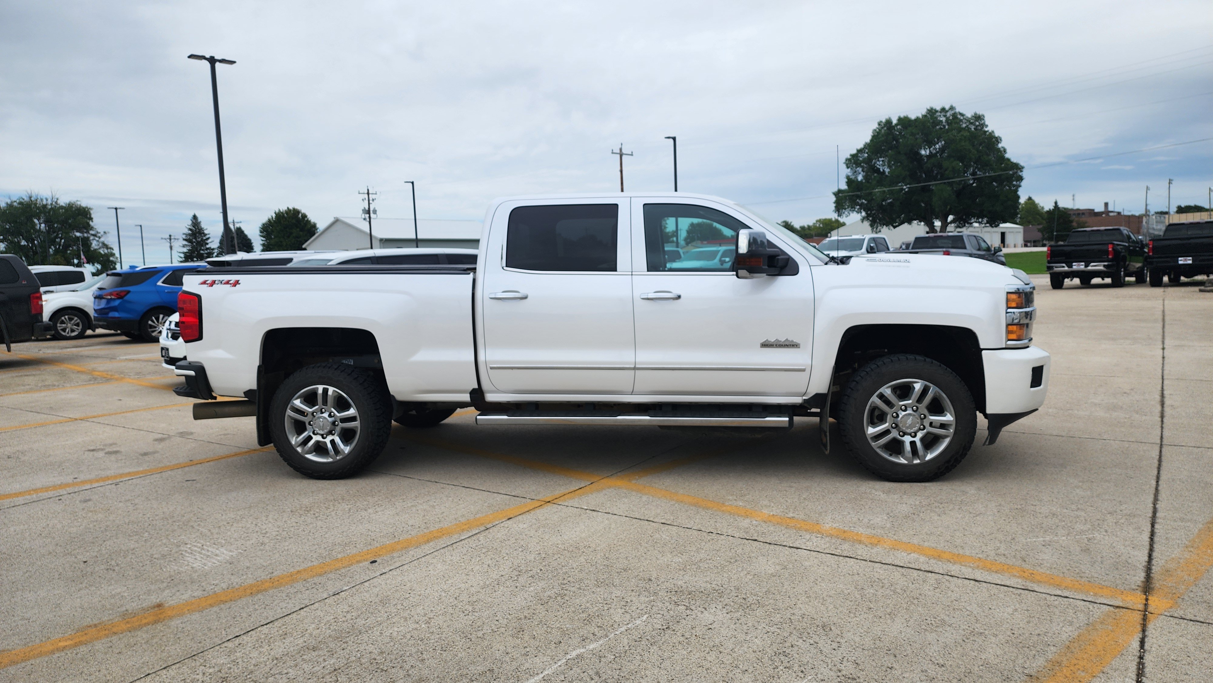 Certified 2019 Chevrolet Silverado 2500 High Country w/ Duramax Plus Package AWD/4WD image 4
