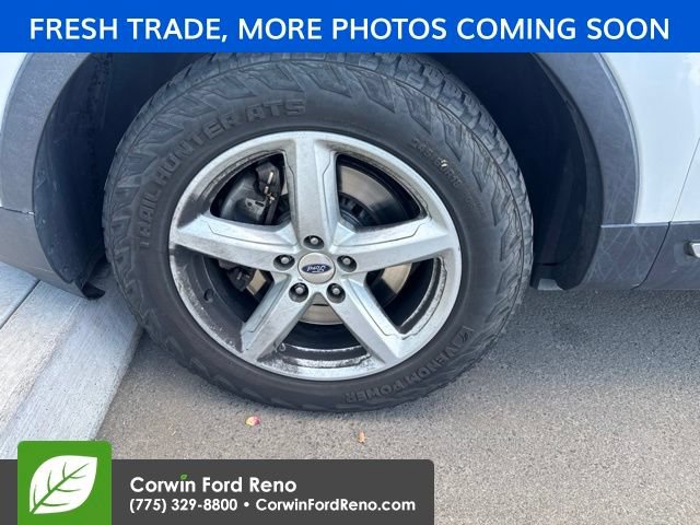 Used 2017 Ford Explorer XLT AWD/4WD image 17