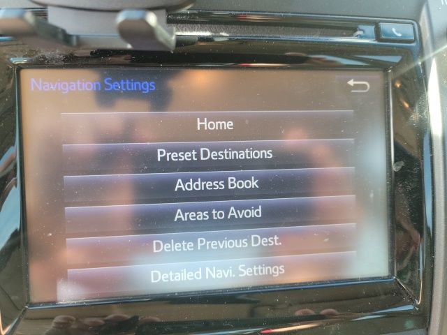 Used 2016 Toyota Camry XLE image 5