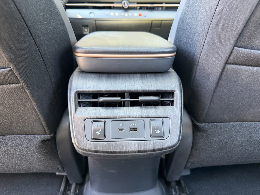 Used 2023 Nissan Ariya FWD image 36