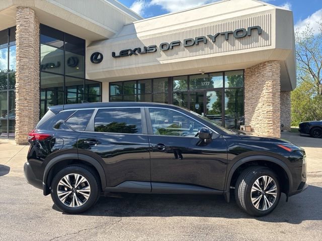 Used 2023 Nissan Rogue SV AWD/4WD image 2