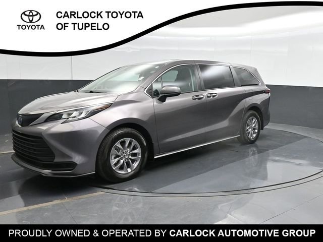 Used 2022 Toyota Sienna LE FWD image 8