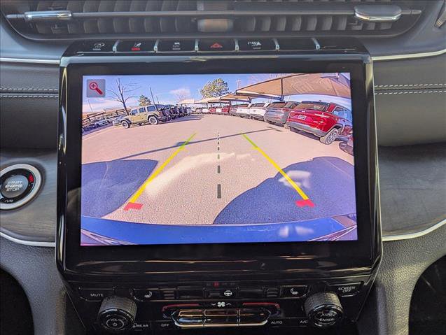 New 2025 Jeep Grand Cherokee L Limited image 12