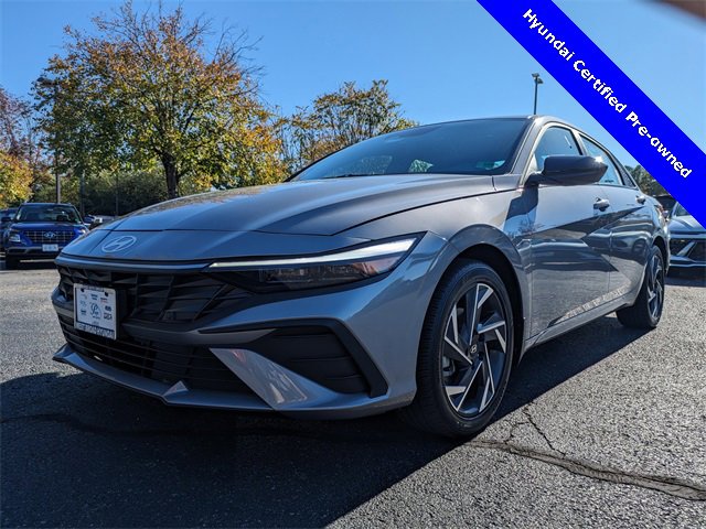 Certified 2025 Hyundai Elantra Sport image 8