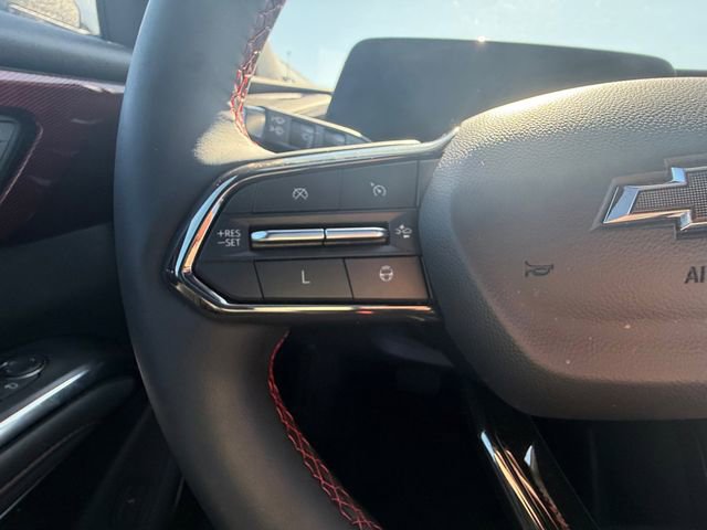 Used 2025 Chevrolet Traverse RS AWD/4WD image 12