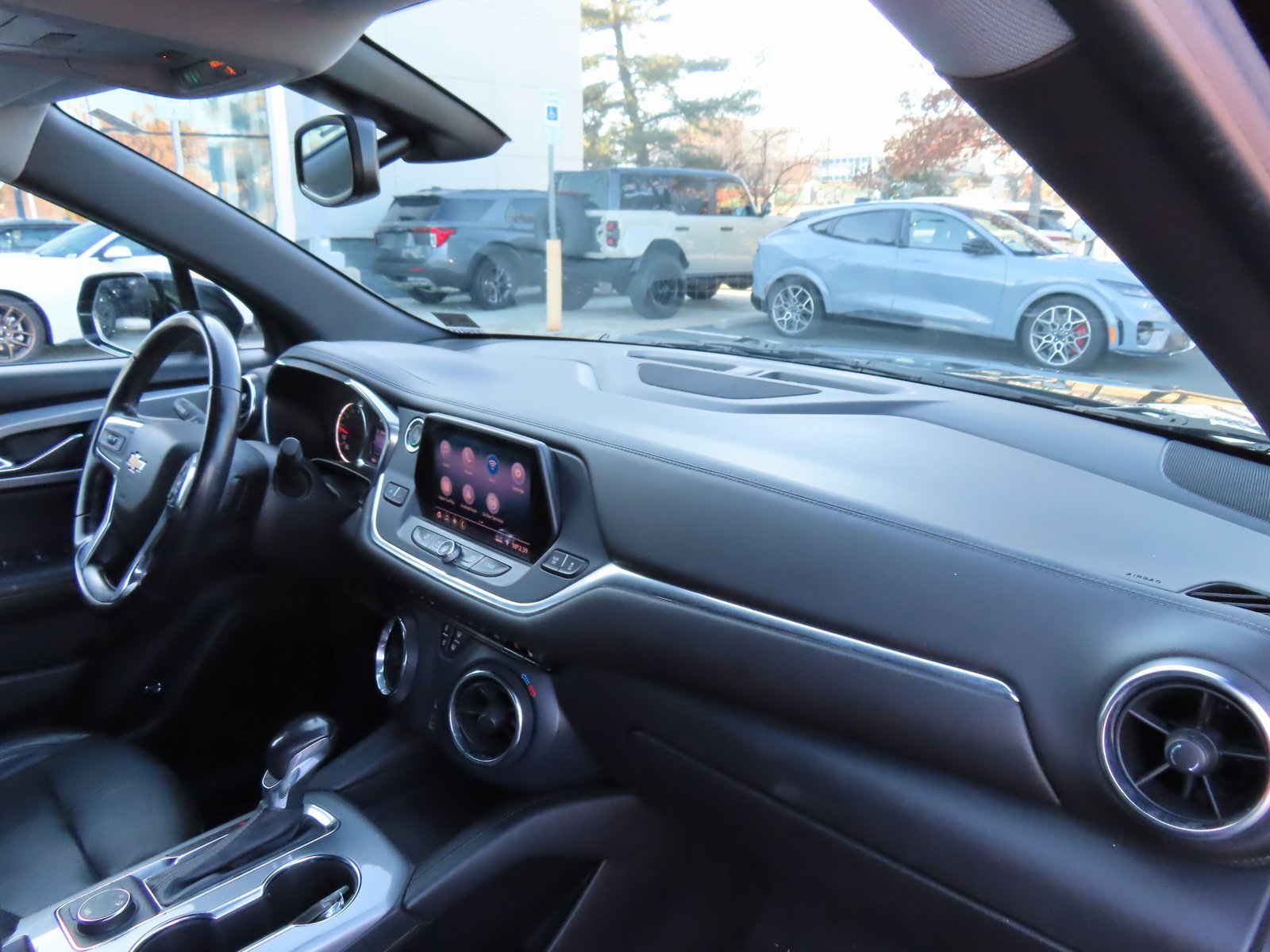 Used 2020 Chevrolet Blazer LT image 16