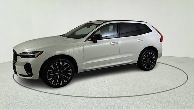 New 2026 Volvo XC60 T8 Ultra w/ Climate Package PRO AWD/4WD image 3