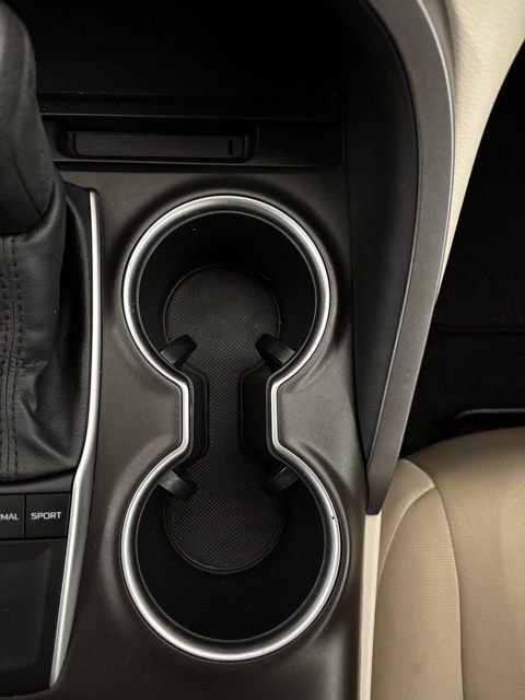 Used 2022 Toyota Camry LE image 22