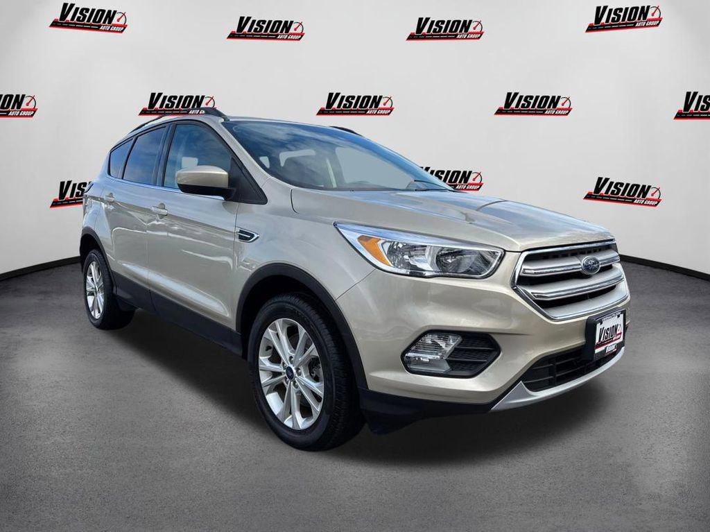 Used 2018 Ford Escape SE image 3