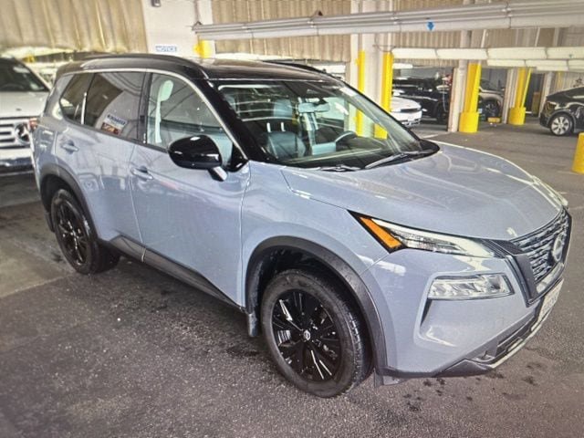 Certified 2023 Nissan Rogue SV w/ SV Premium B Package FWD image 11