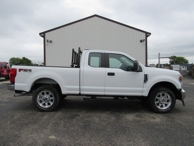 Used 2021 Ford F250 XL w/ Power Equipment Group AWD/4WD image 2