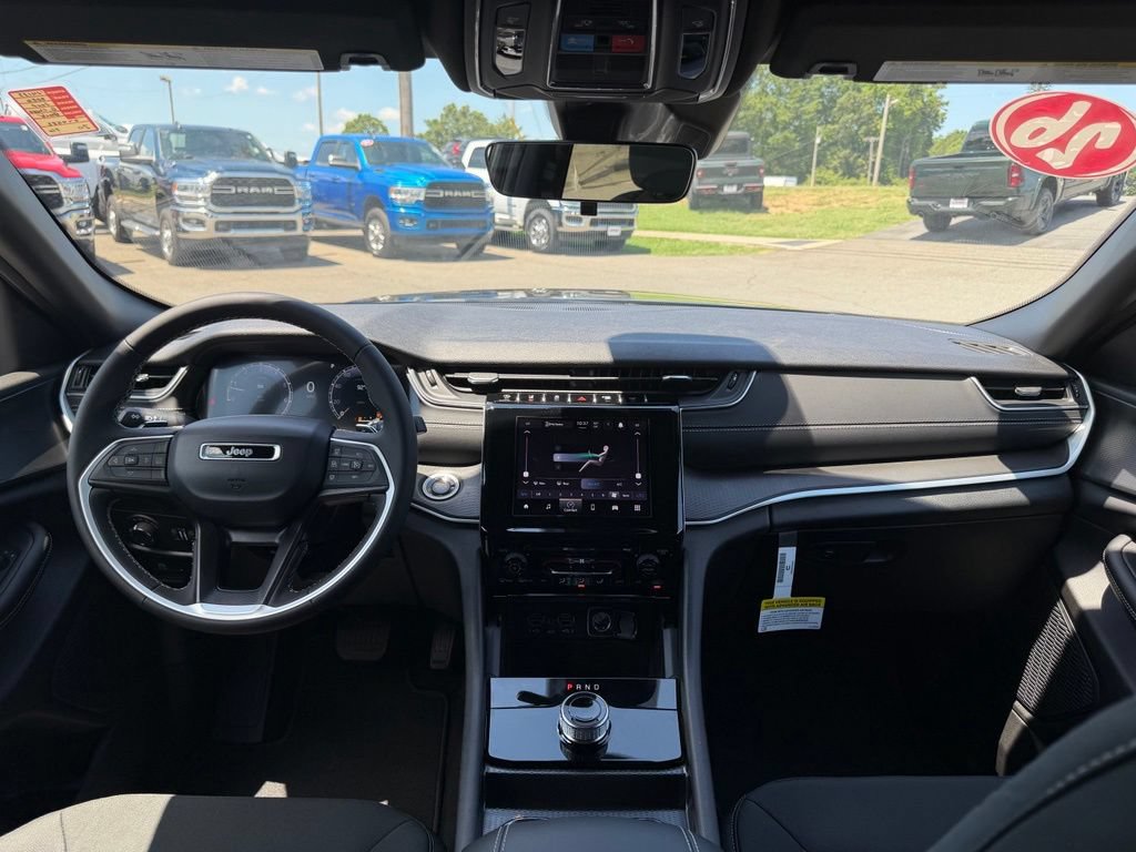 New 2026 Jeep Grand Cherokee Laredo RWD image 38