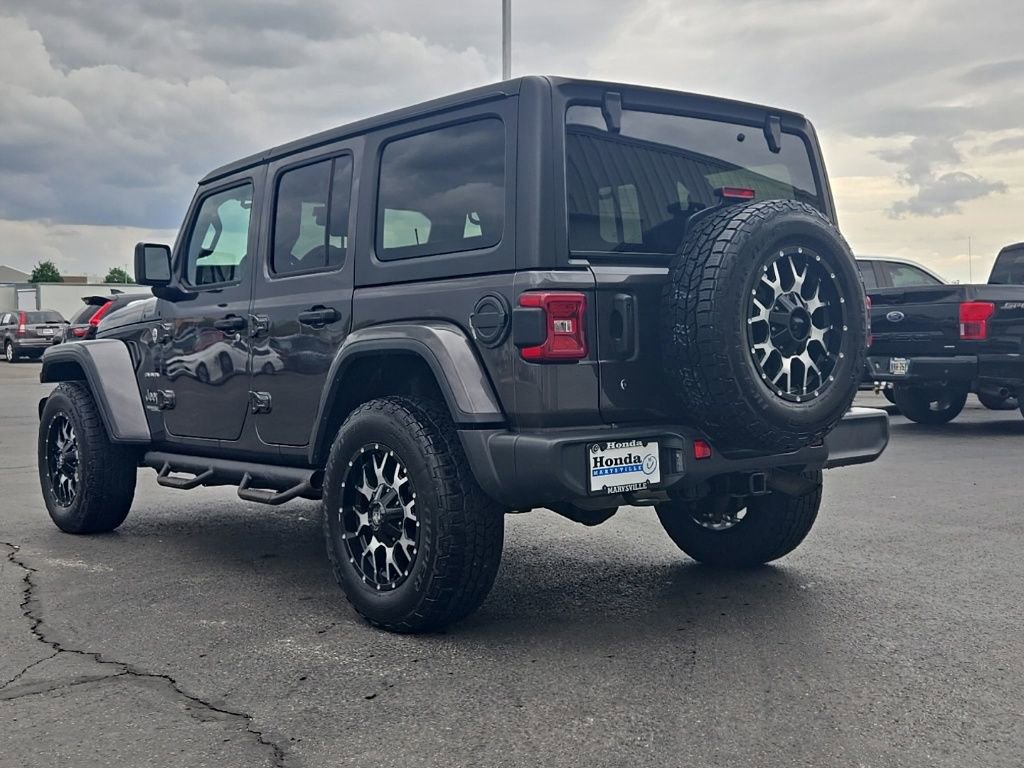 Used 2018 Jeep Wrangler Unlimited Sahara w/ Cold Weather Group image 6