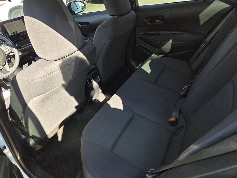 Used 2024 Toyota Corolla LE FWD image 11