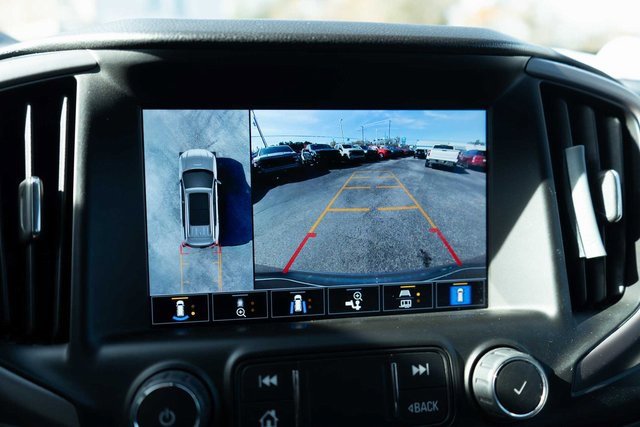 Used 2023 GMC Terrain AT4 w/ Tech Package image 23