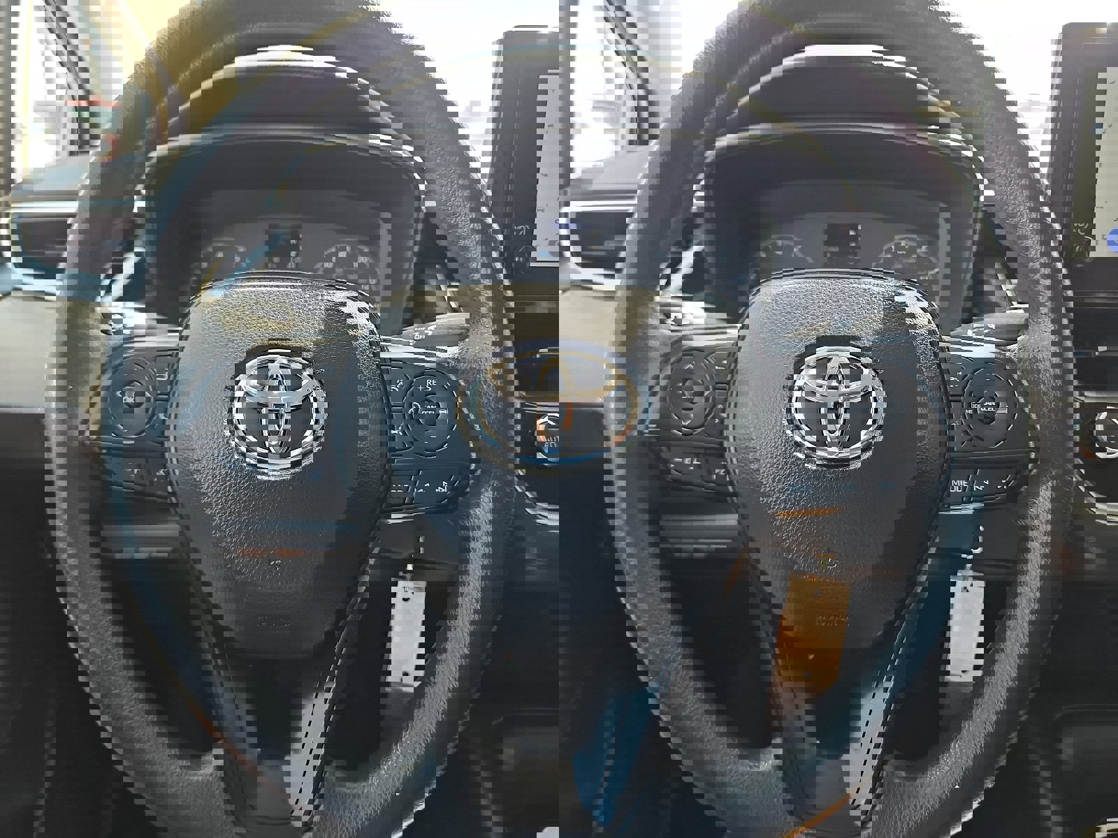 Used 2023 Toyota Corolla LE image 12