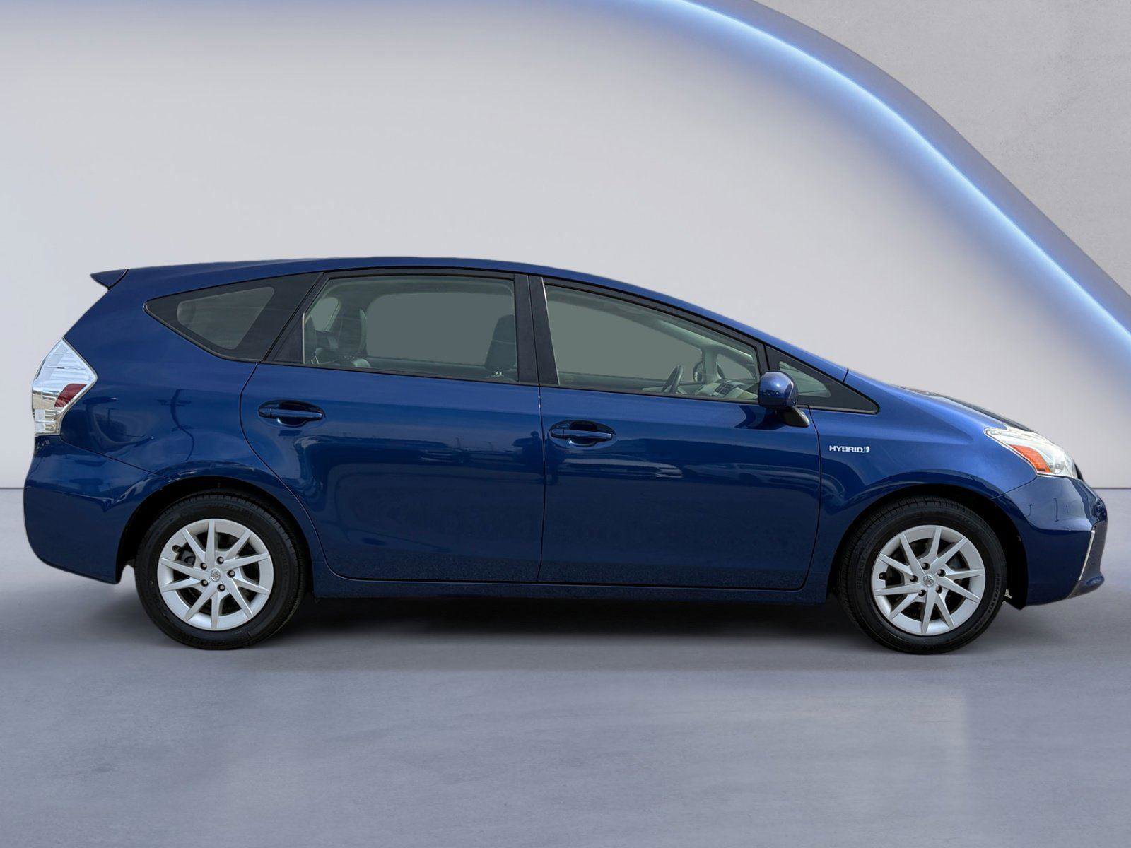 Used 2013 Toyota Prius V Two FWD image 2