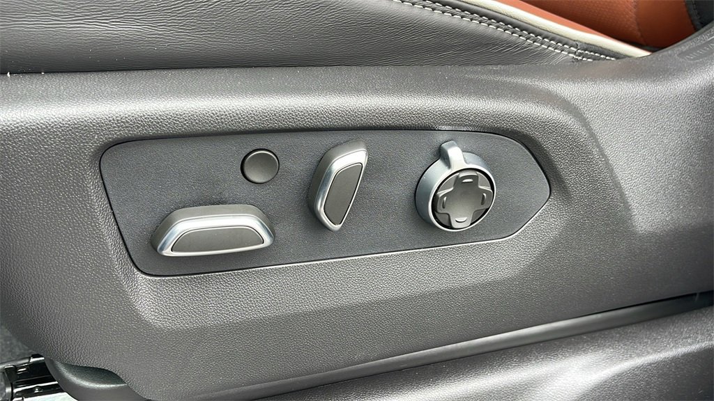 New 2026 GMC Sierra 1500 Denali Ultimate image 12