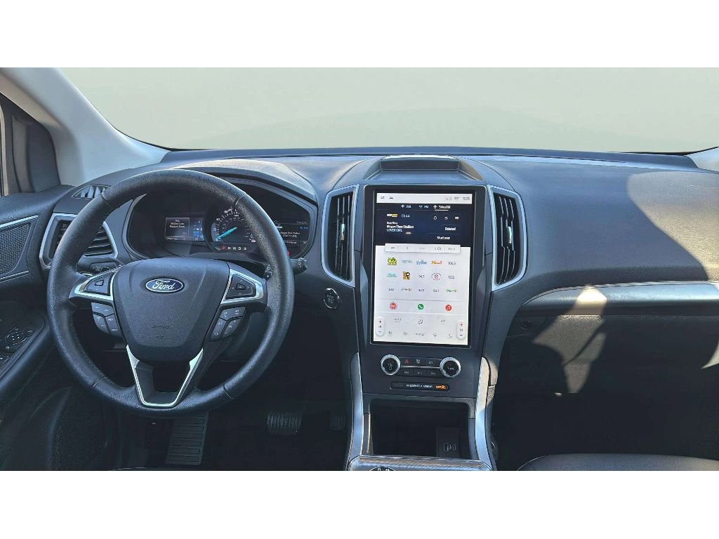 Used 2022 Ford Edge SEL w/ Convenience Package image 13