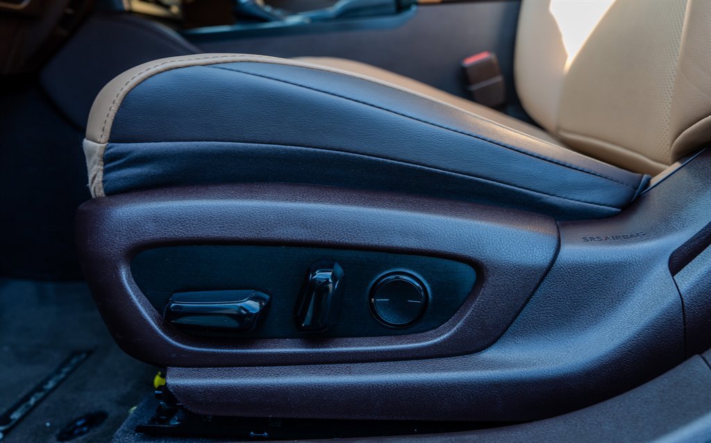 Used 2020 Lexus ES 350 w/ Premium Package image 27