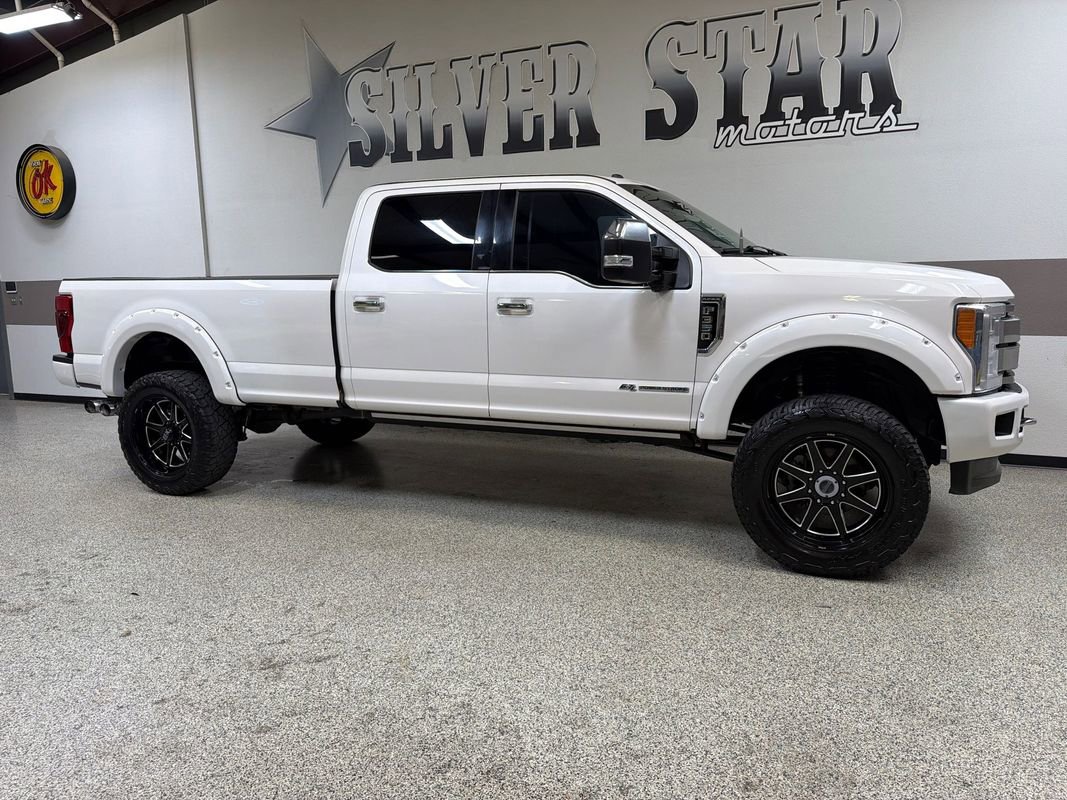 Used 2018 Ford F350 Platinum w/ Platinum Ultimate Package AWD/4WD image 33