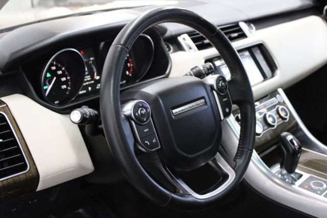 Used 2016 Land Rover Range Rover Sport HSE AWD/4WD image 13