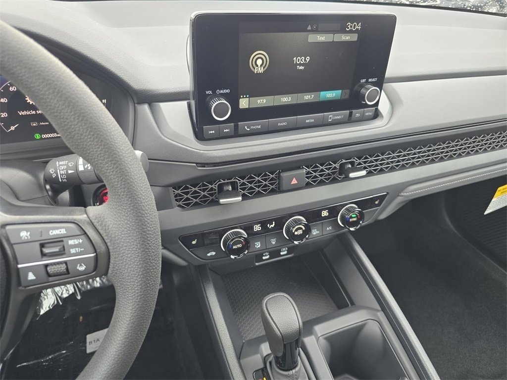 New 2025 Honda Accord SE image 30