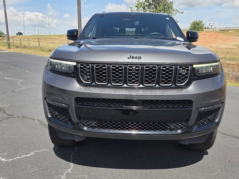 Used 2023 Jeep Grand Cherokee L Summit w/ Advanced Protech Group IV AWD/4WD image 2