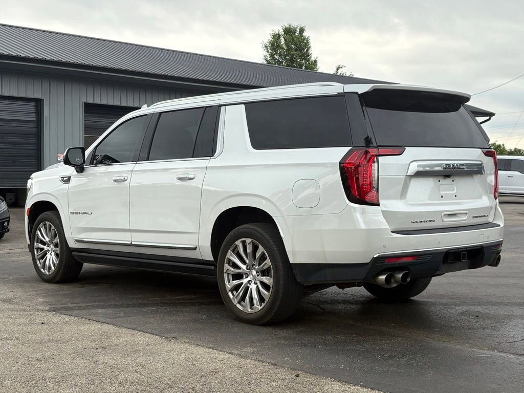 Used 2022 GMC Yukon XL Denali AWD/4WD image 5