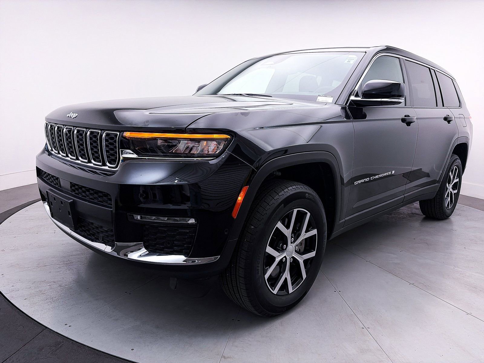 Used 2024 Jeep Grand Cherokee L Limited w/ Luxury Tech Group II image 12