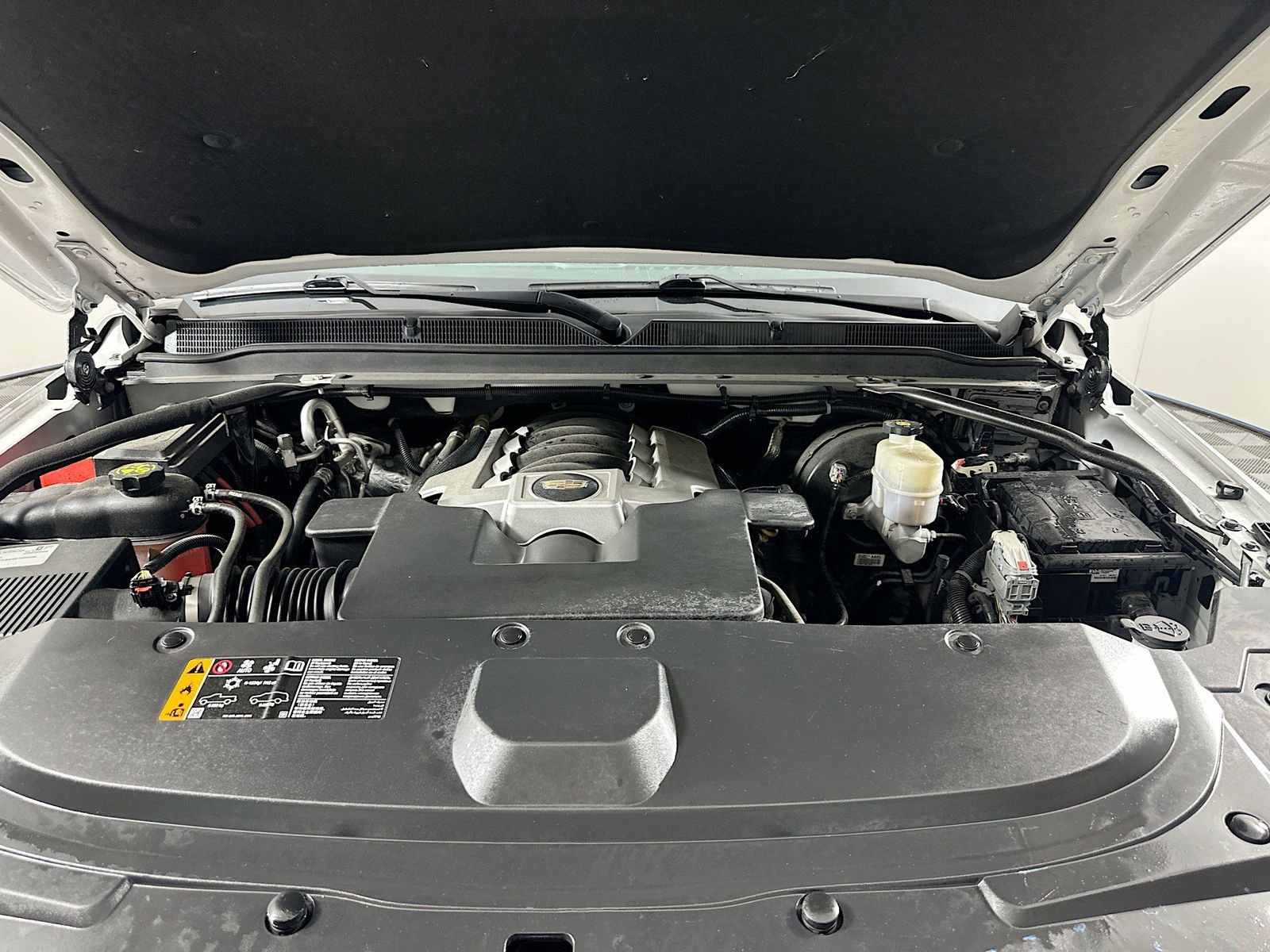 Used 2019 Cadillac Escalade ESV Platinum AWD/4WD image 31