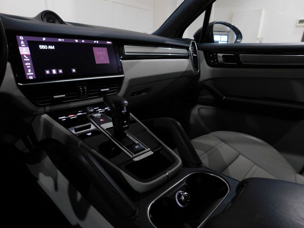 Used 2021 Porsche Cayenne GTS image 69