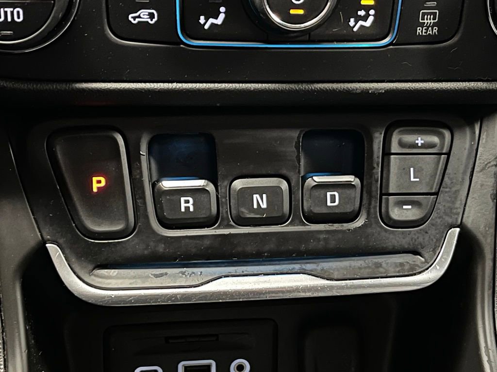 Used 2018 GMC Terrain Denali w/ Advanced Safety Package image 12