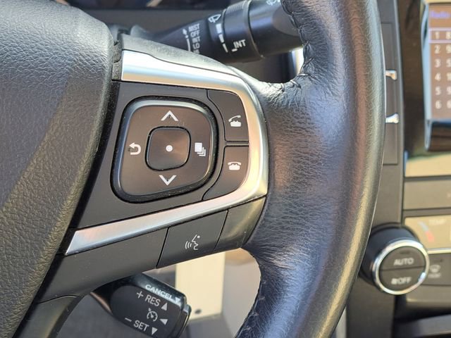 Used 2015 Toyota Camry XLE image 11