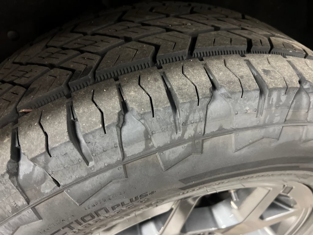Used 2025 Honda Pilot TrailSport image 10