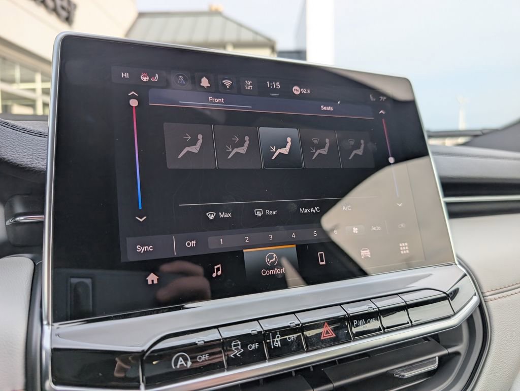 New 2026 Jeep Compass Limited image 24