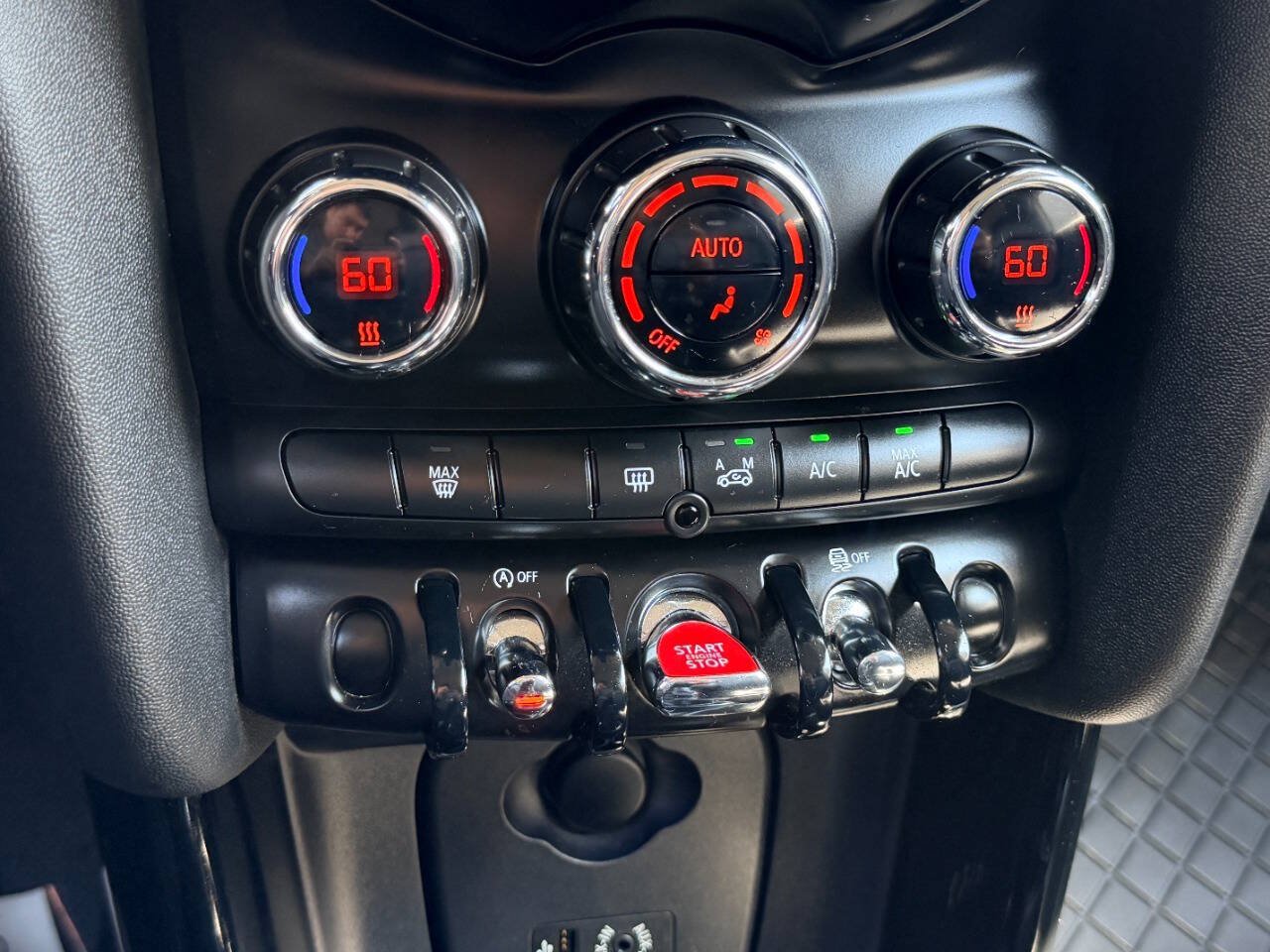 Used 2015 MINI Cooper S FWD image 34