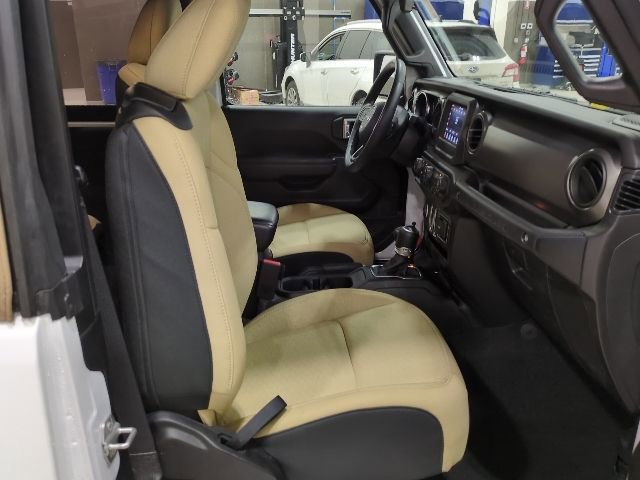 Used 2021 Jeep Wrangler Sport S image 8