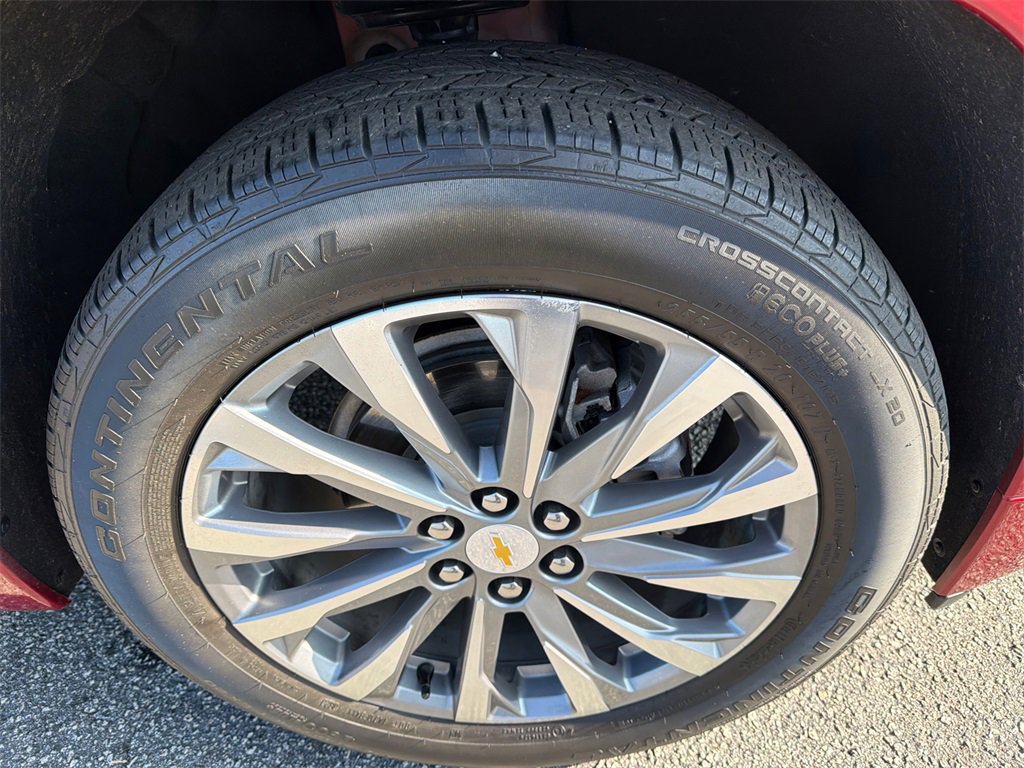 Used 2023 Chevrolet Traverse Premier w/ LPO, Floor Liner Package image 12