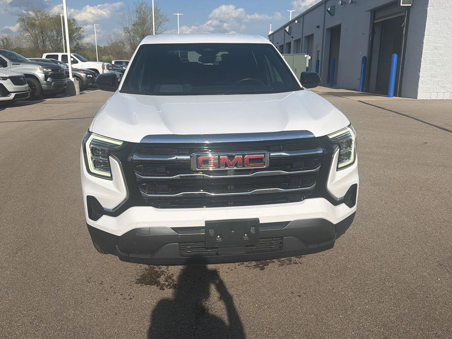 Used 2025 GMC Terrain Elevation AWD/4WD image 8